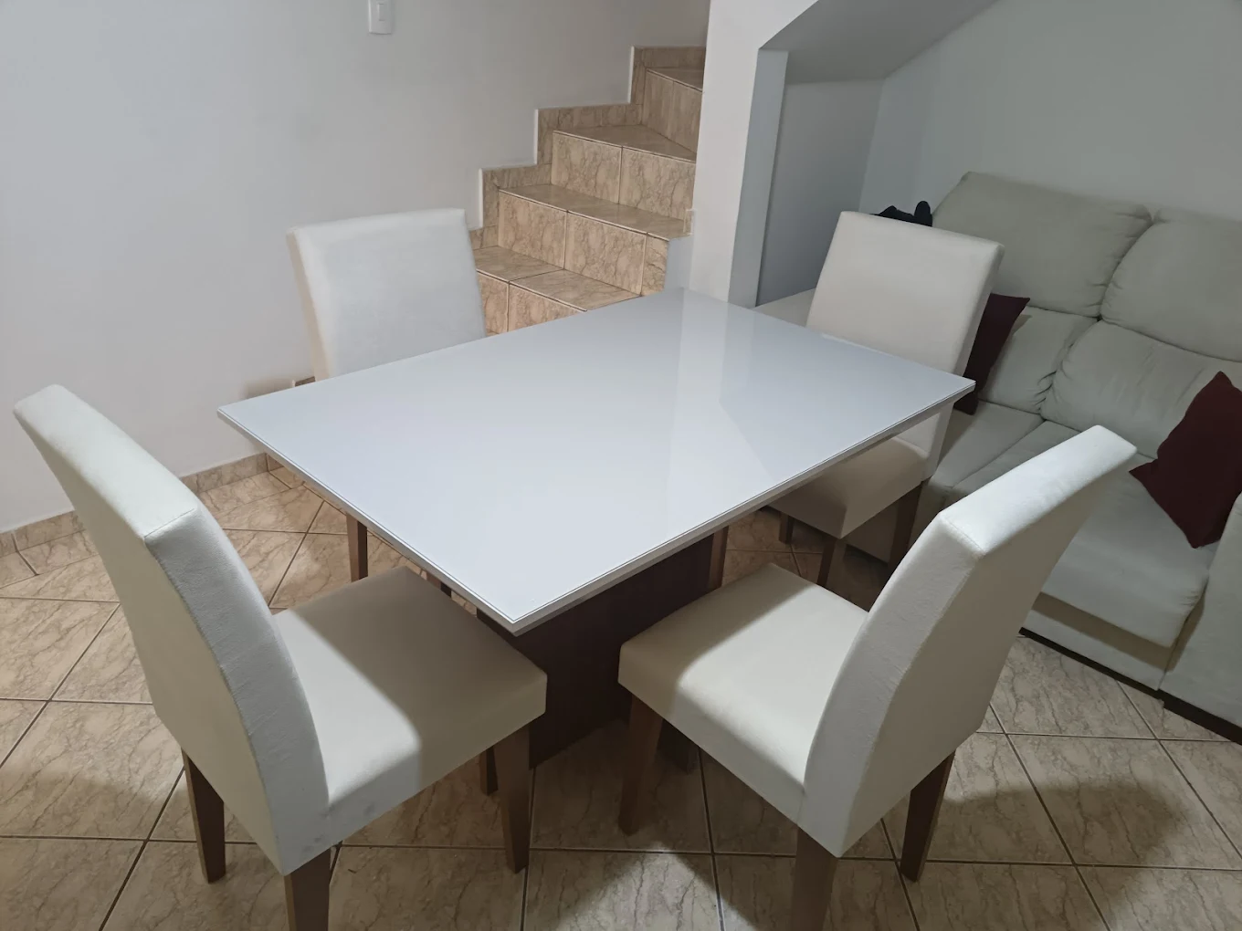 Mesa de Jantar Moderna - Montagem de móveis para sala incluindo estantes, racks para TV e sistemas de organização